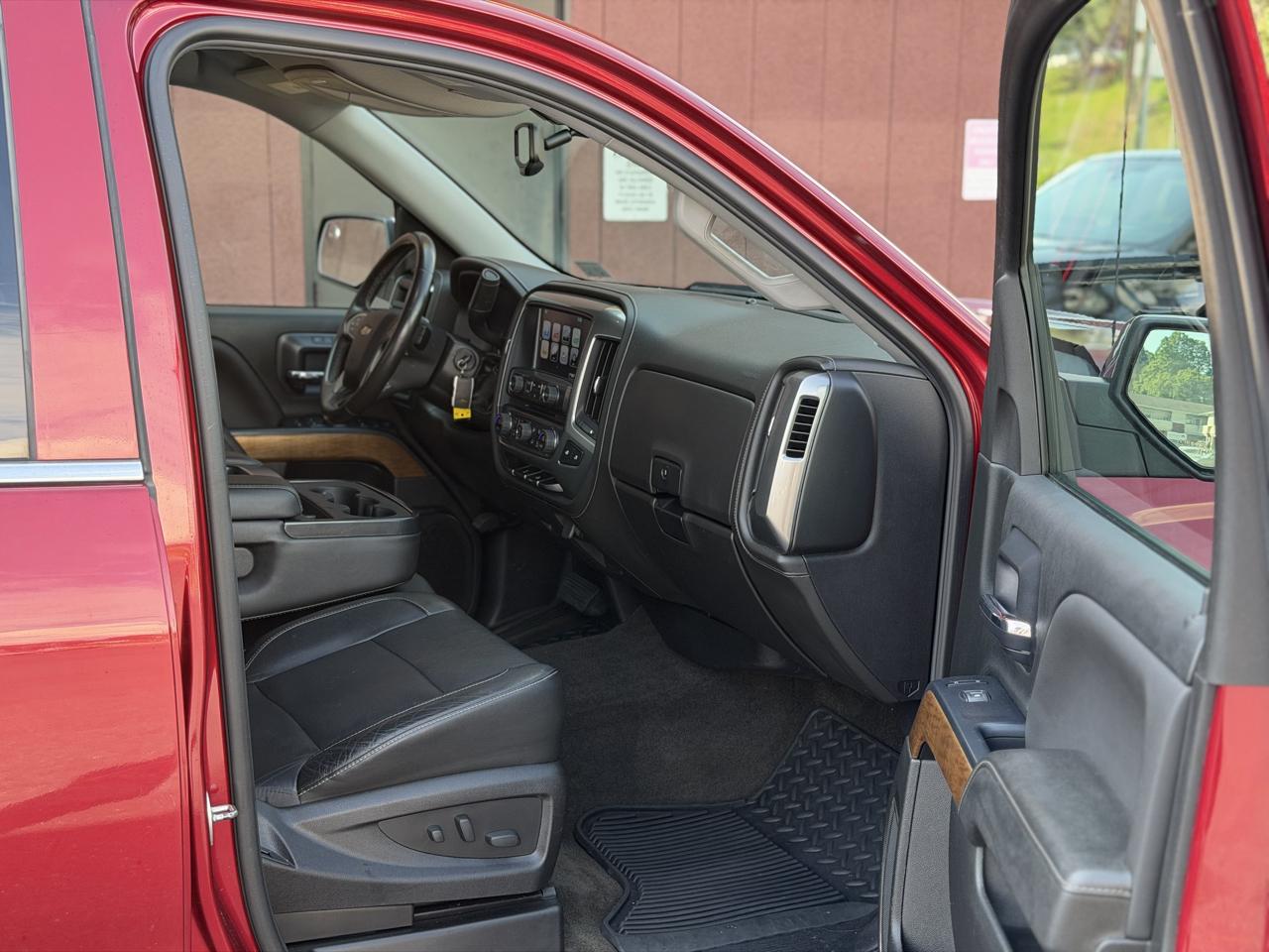 Chevrolet Silverado 1500 4WD Double Cab 143.5" LTZ w/2LZ 2018