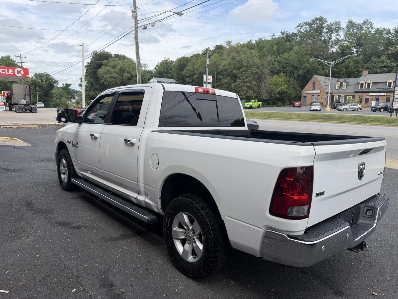 RAM 1500 4WD Crew Cab 149" SLT 2018