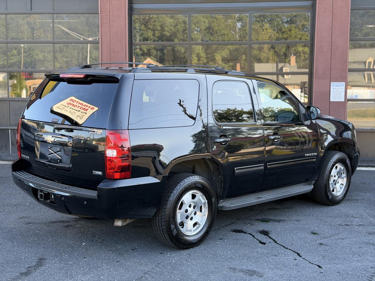 Chevrolet Tahoe photo 6