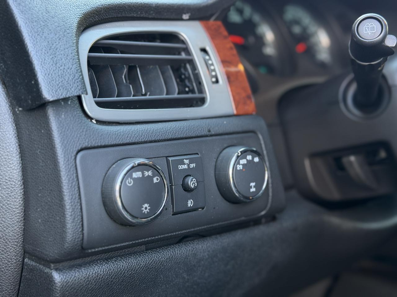 Chevrolet Tahoe photo 8