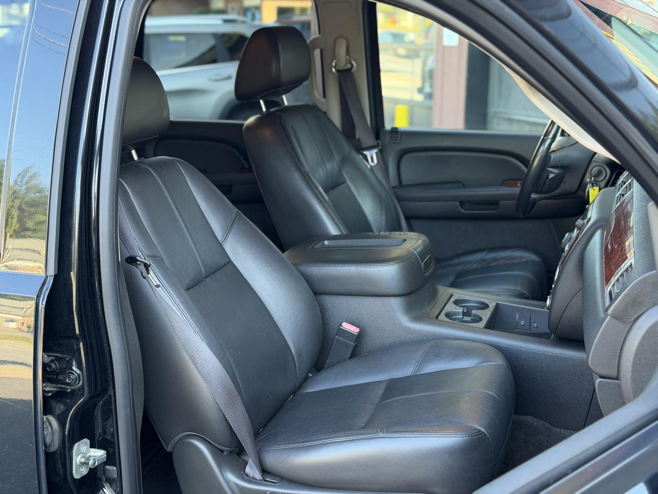 Chevrolet Tahoe photo 13