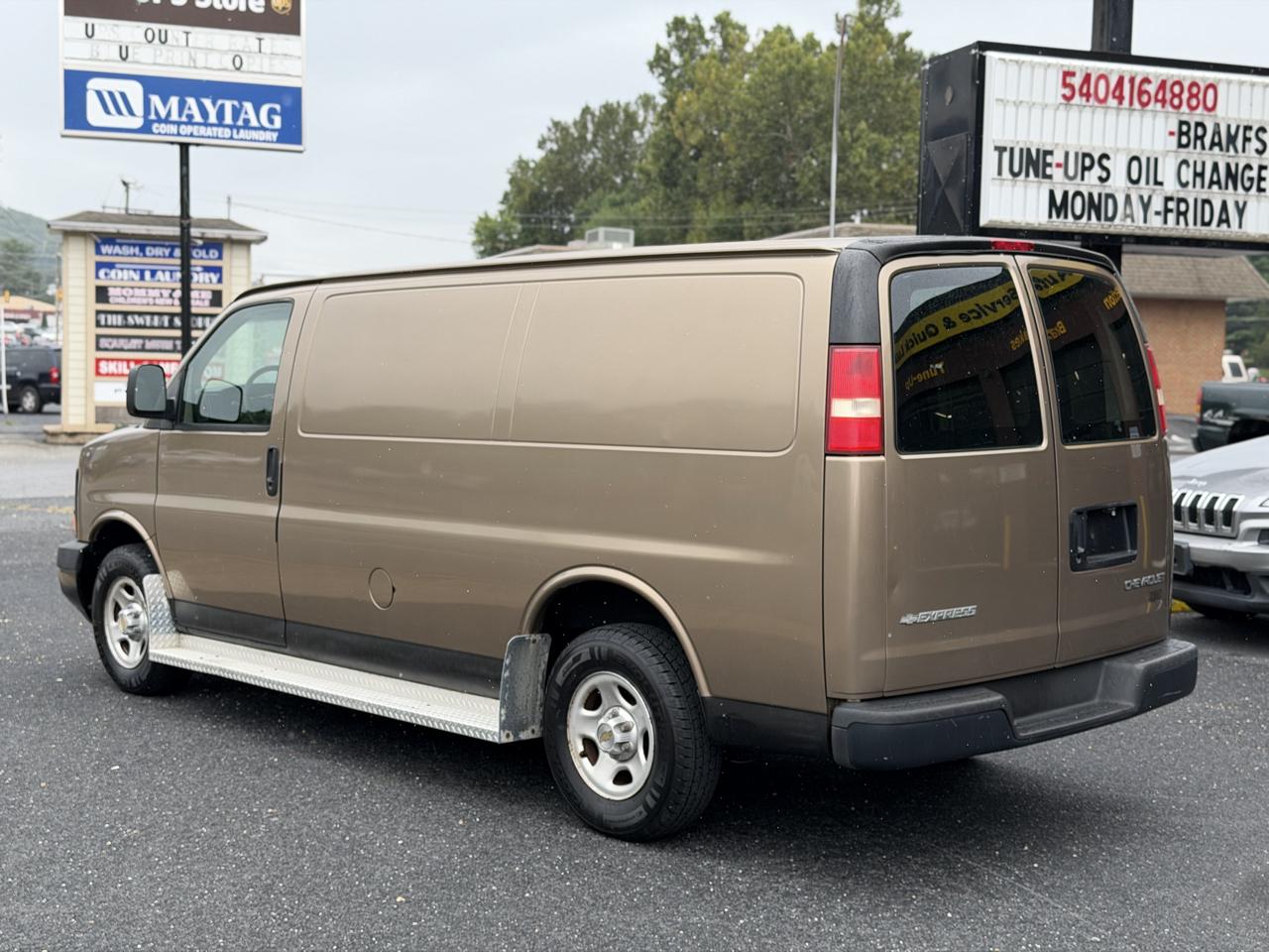 Chevrolet Express photo 4
