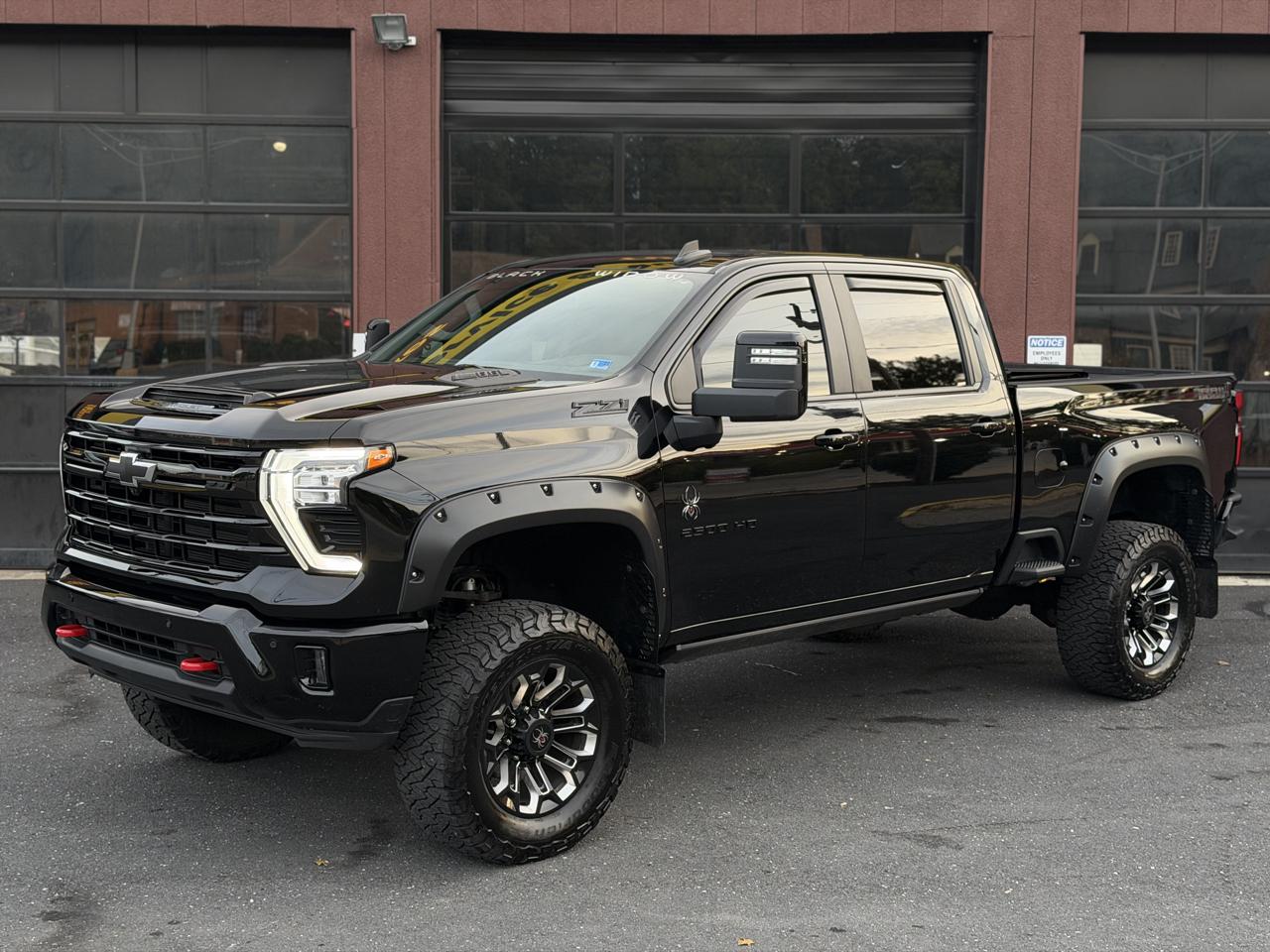 Chevrolet Silverado 2500HD LT Crew Cab Long Box 4WD 2025
