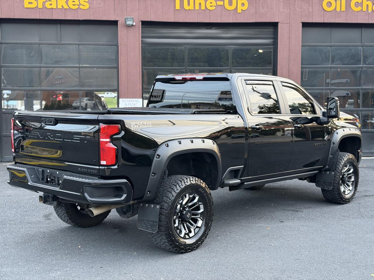 Chevrolet Silverado 2500HD LT Crew Cab Long Box 4WD 2025
