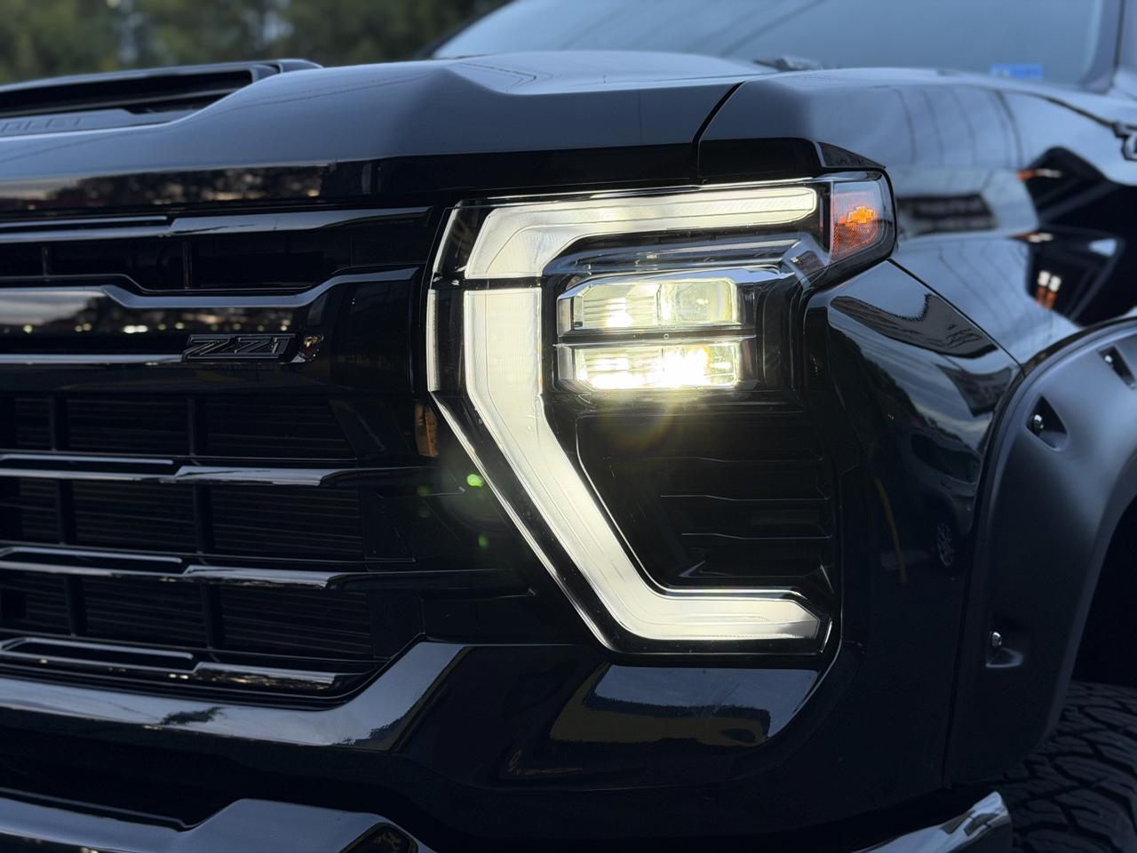 Chevrolet Silverado 2500HD LT Crew Cab Long Box 4WD 2025