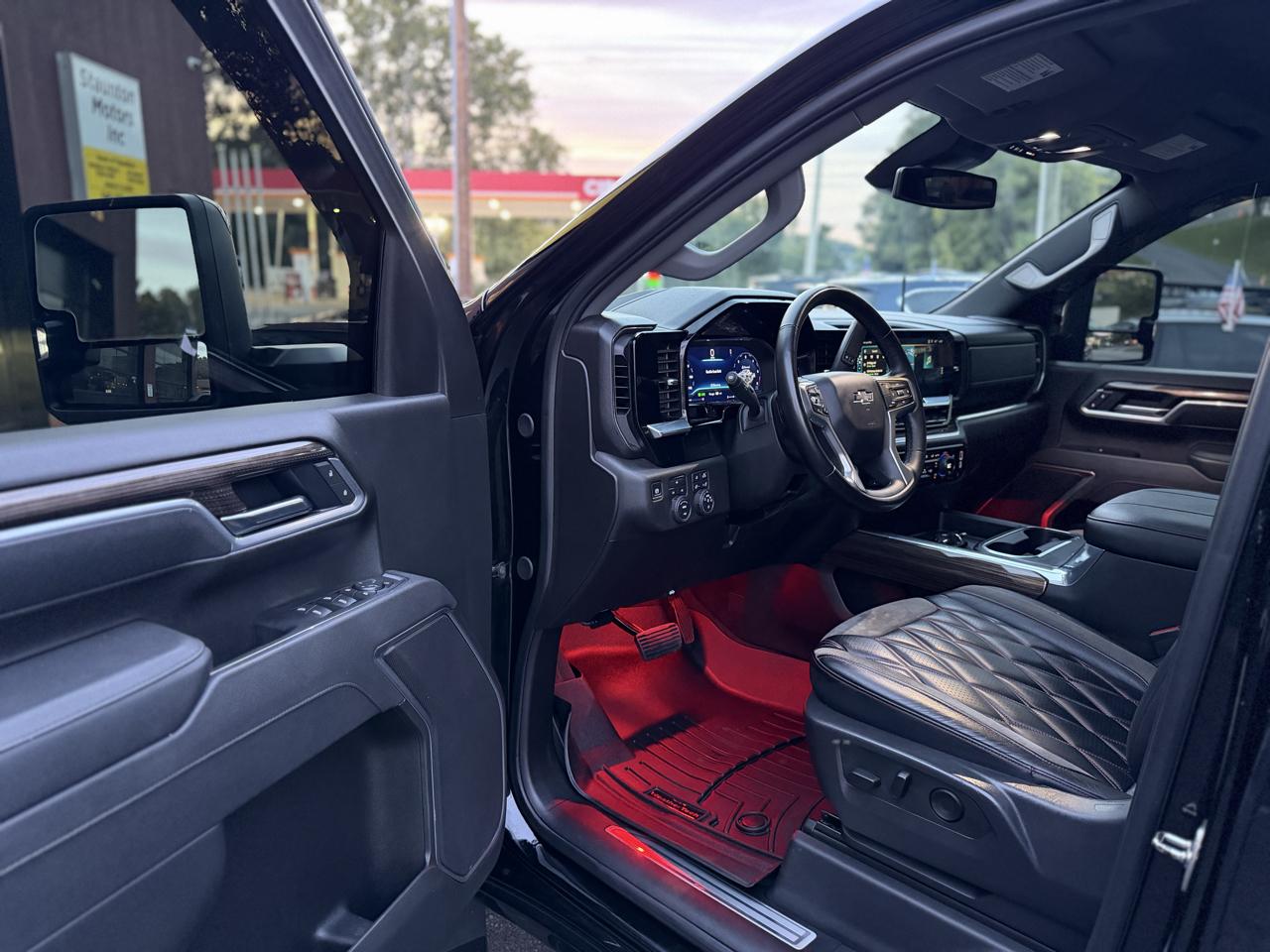 Chevrolet Silverado 2500HD LT Crew Cab Long Box 4WD 2025