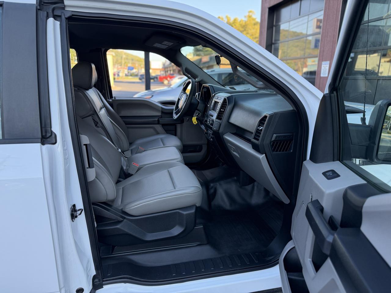Ford F-150 2WD Supercab 163" XL 2019
