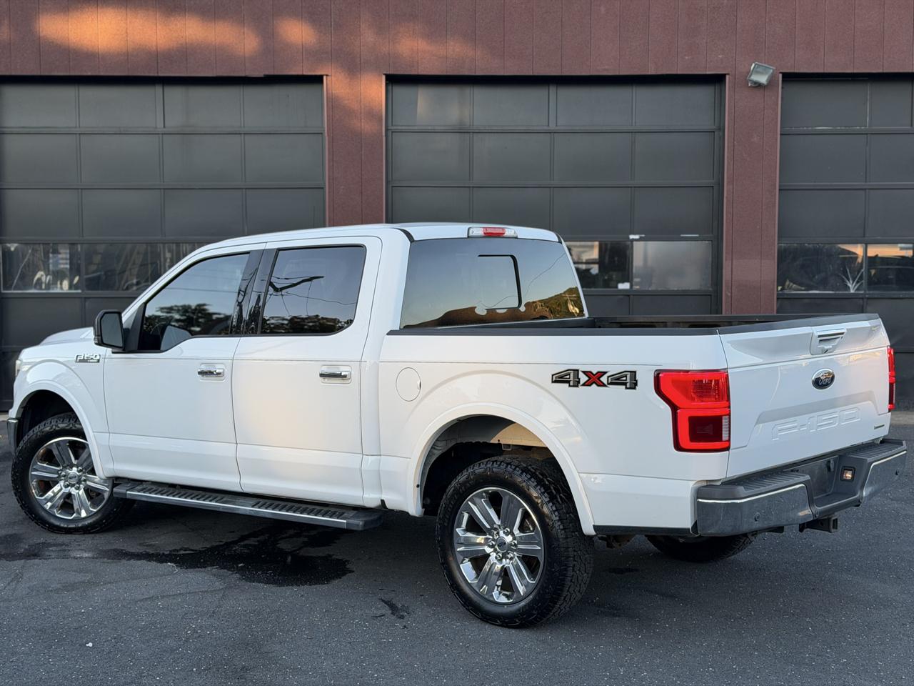 Ford F-150 SuperCrew 150" Lariat 4WD 2020
