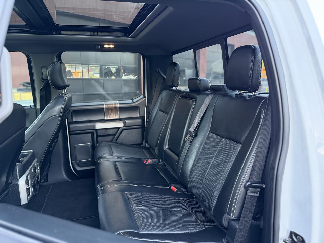 Ford F-150 SuperCrew 150" Lariat 4WD 2020