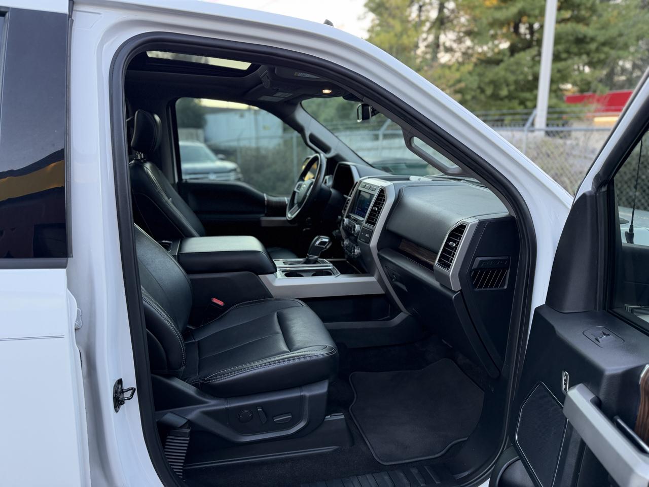 Ford F-150 SuperCrew 150" Lariat 4WD 2020