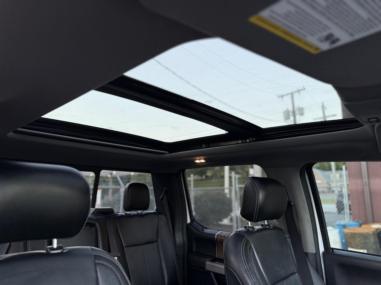 Ford F-150 SuperCrew 150" Lariat 4WD 2020