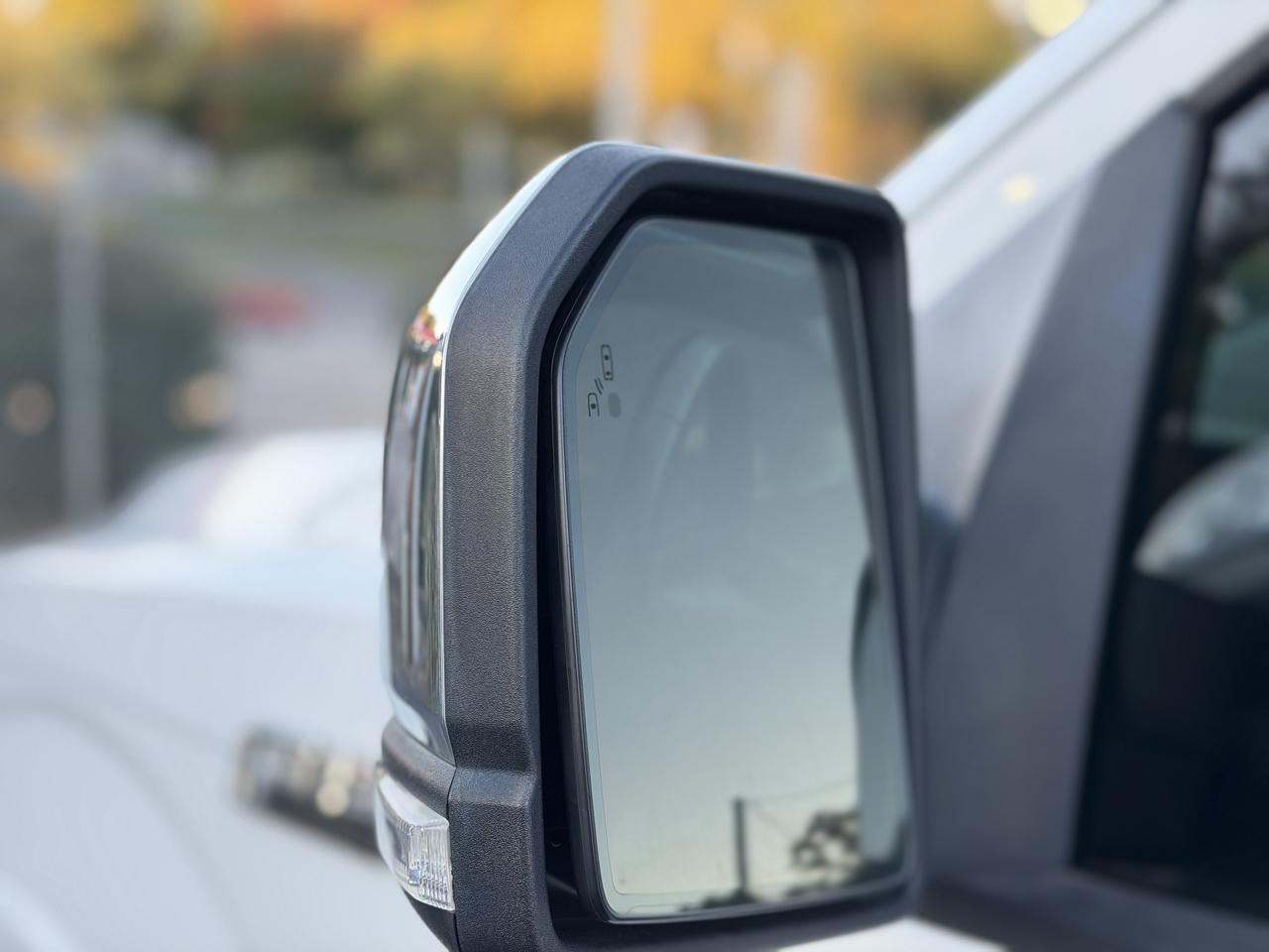 Ford F-150 SuperCrew 150" Lariat 4WD 2020