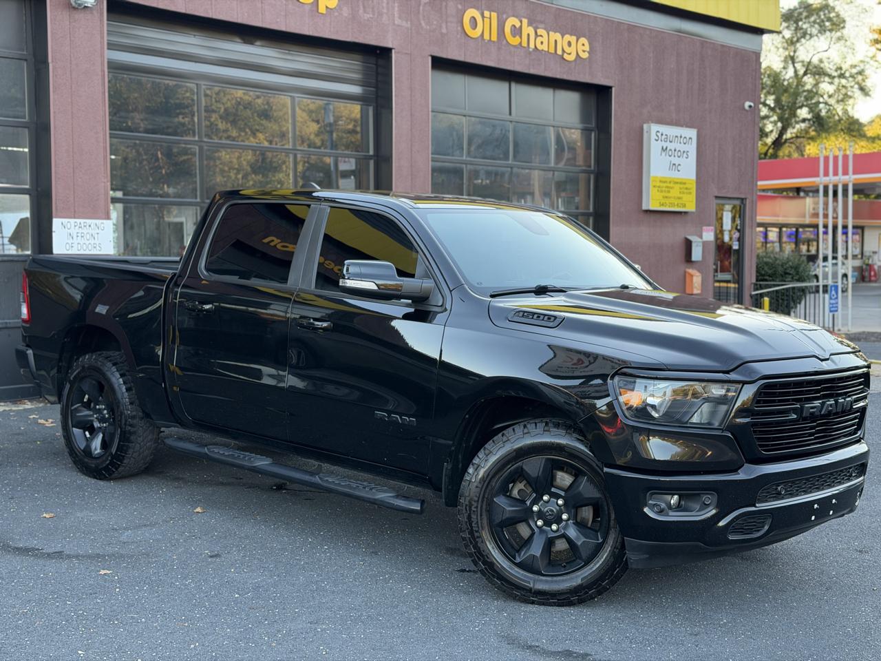 RAM 1500 Big Horn Crew Cab SWB 4WD 2019