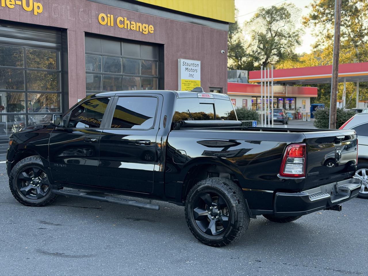 RAM 1500 Big Horn Crew Cab SWB 4WD 2019