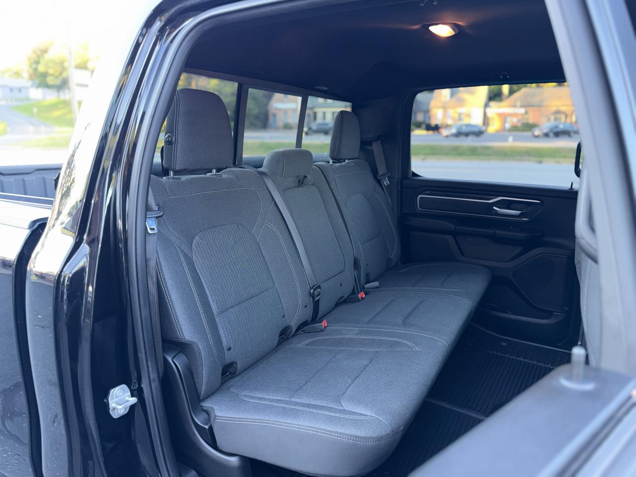 RAM 1500 Big Horn Crew Cab SWB 4WD 2019