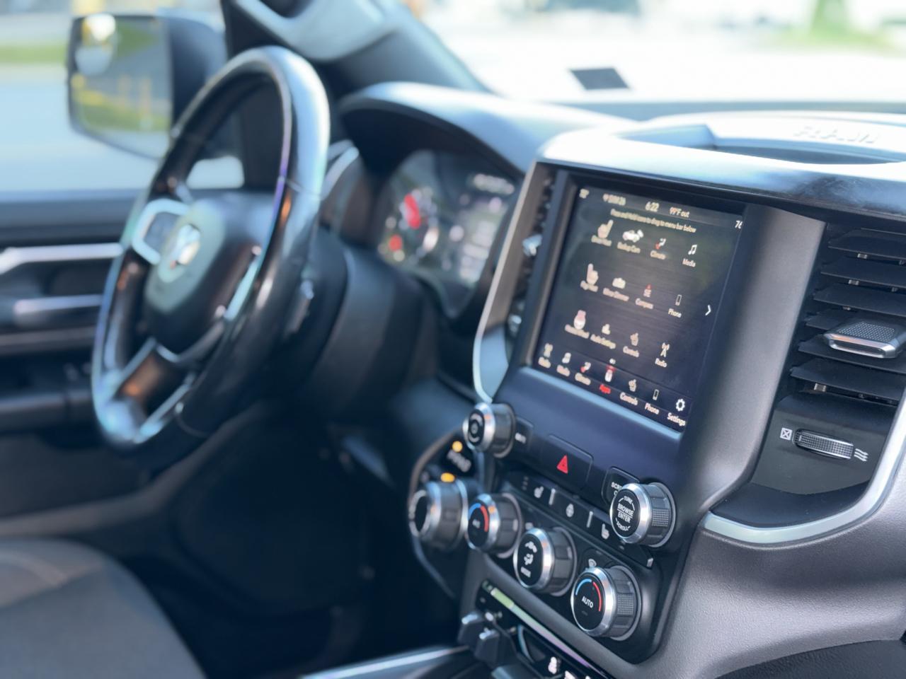 RAM 1500 Big Horn Crew Cab SWB 4WD 2019