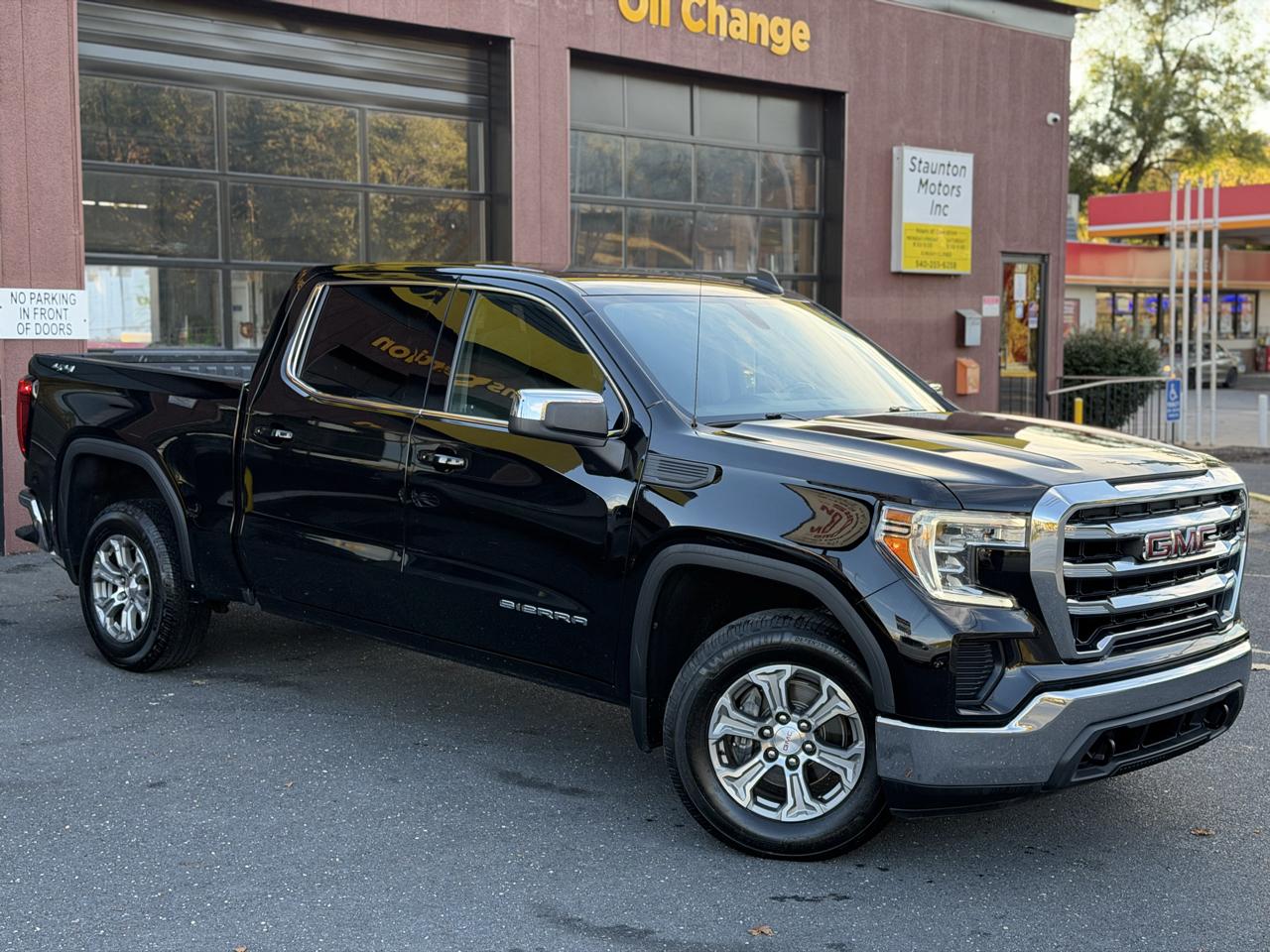 GMC Sierra 1500 Limited SLE Crew Cab Short Box 4WD 2022