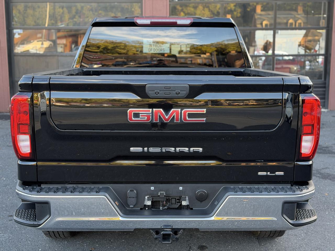 GMC Sierra 1500 Limited SLE Crew Cab Short Box 4WD 2022