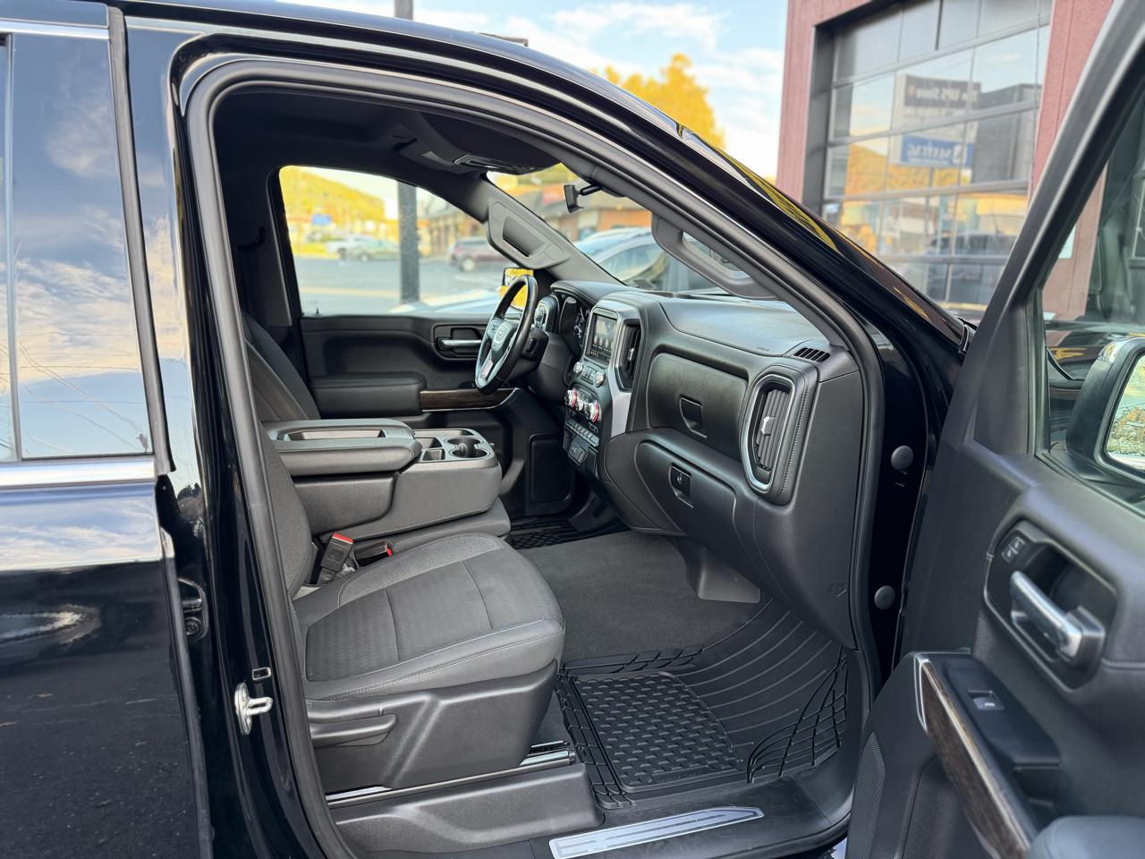 GMC Sierra 1500 Limited SLE Crew Cab Short Box 4WD 2022