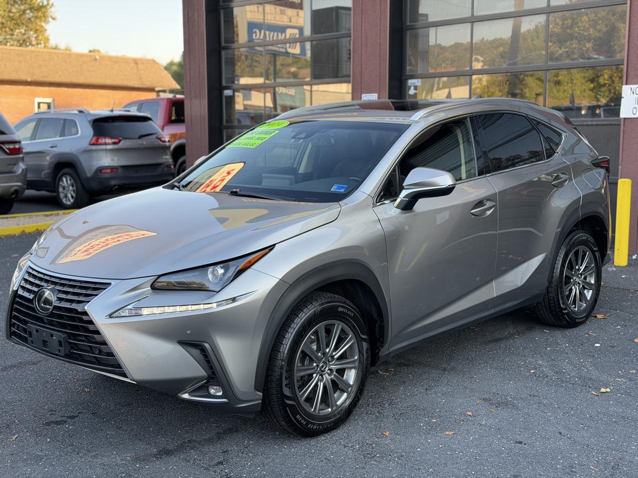 Lexus NX 300  2019