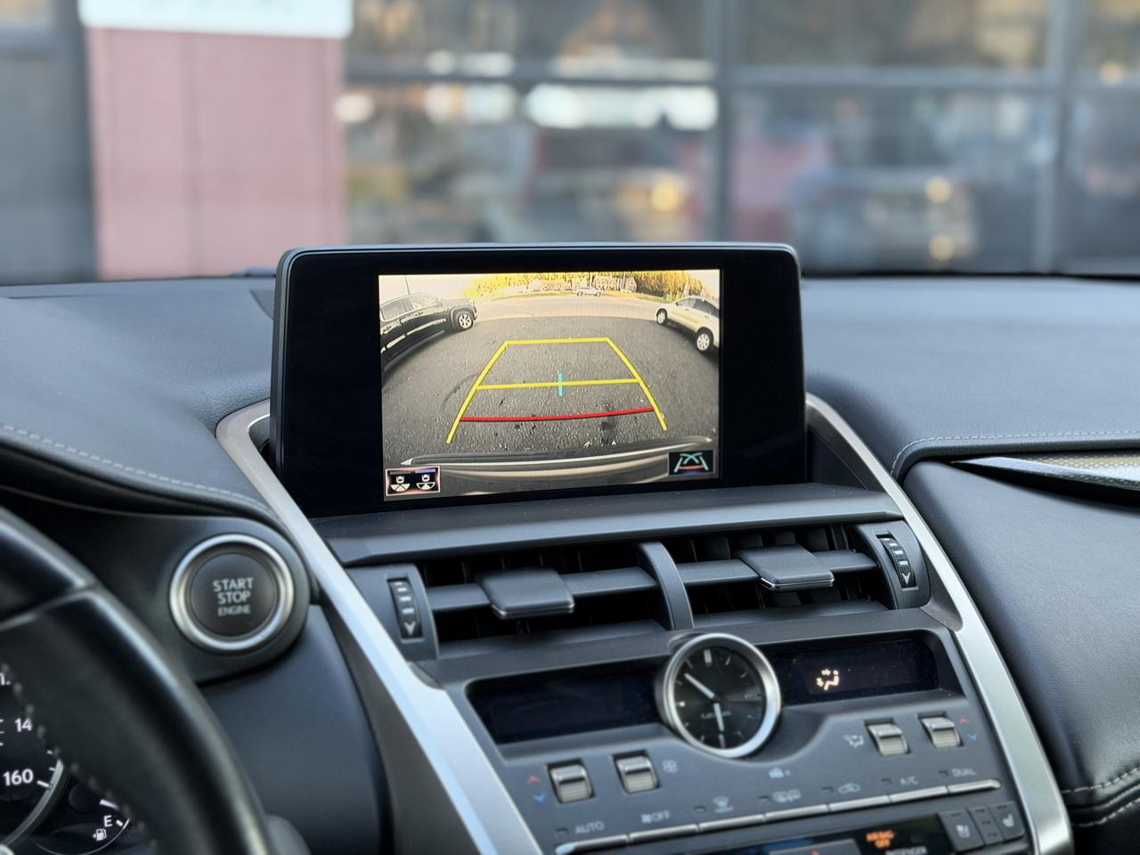 Lexus NX 300  2019