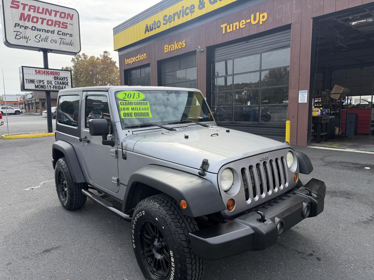 Jeep Wrangler Sport 4WD 2013