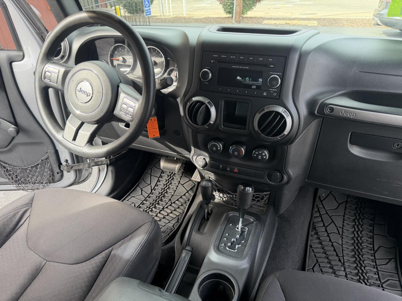 Jeep Wrangler Sport 4WD 2013