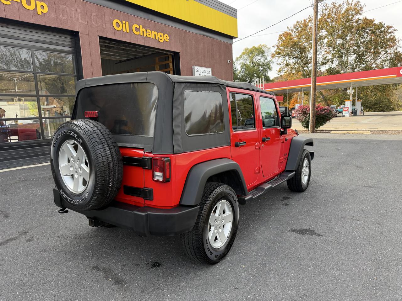 Jeep Wrangler Unlimited Sport 4WD 2017