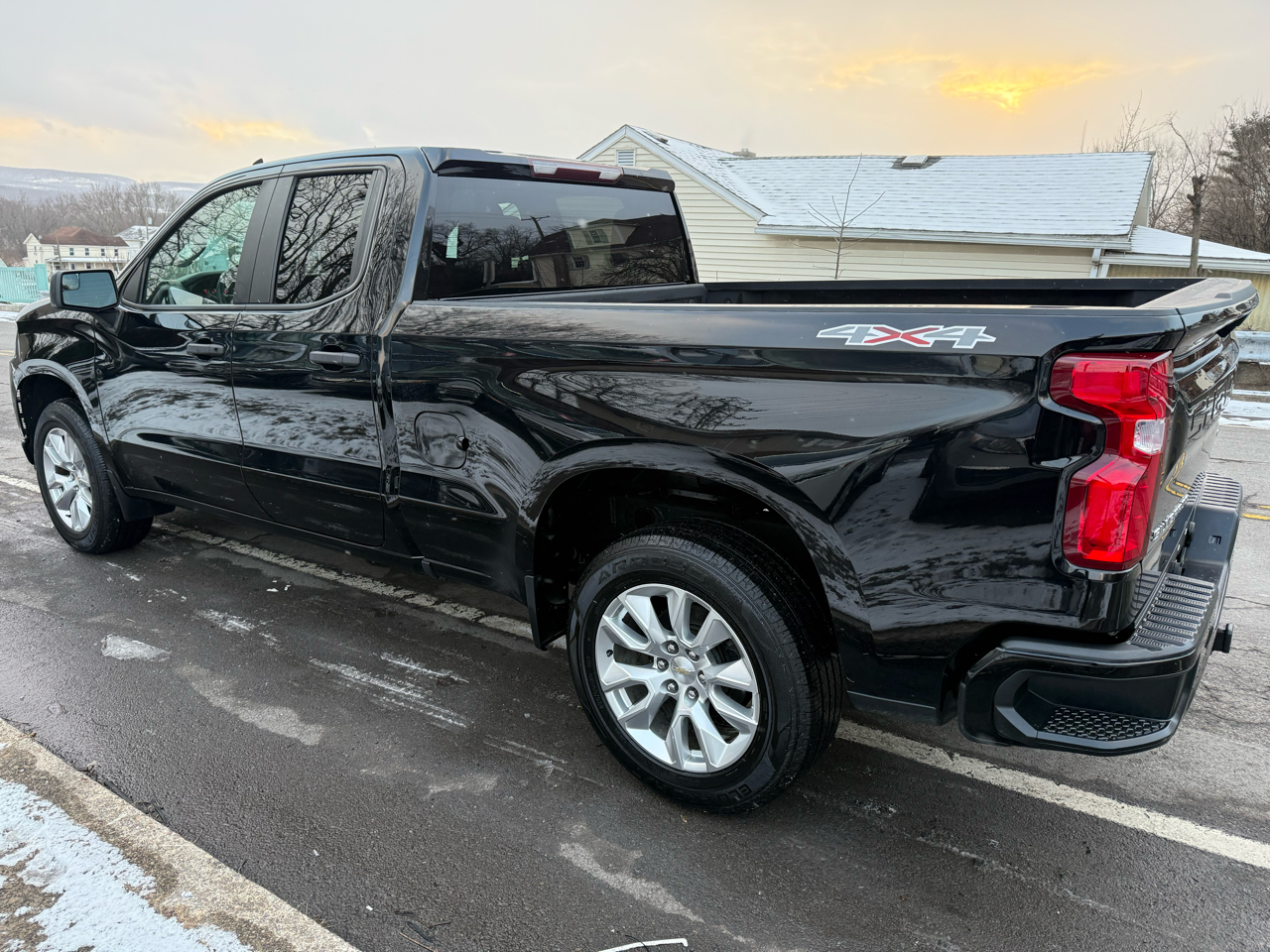Chevrolet Silverado 1500 4WD Double Cab 147" Custom 2020