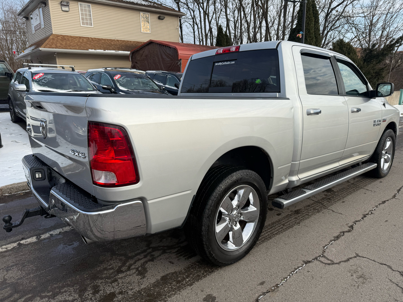 RAM 1500 Big Horn 4x4 Crew Cab 5'7" Box 2017