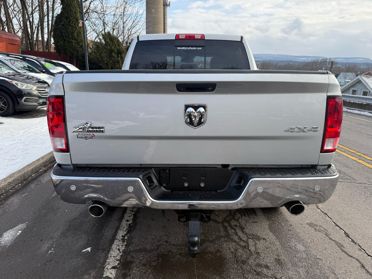 RAM 1500 Big Horn 4x4 Crew Cab 5'7" Box 2017