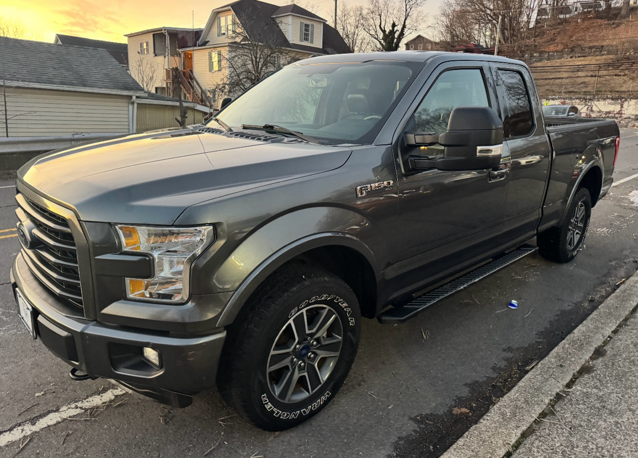 Ford F-150 4WD SuperCab 145" Lariat 2016