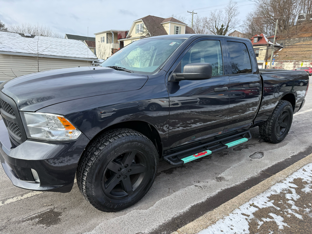 RAM 1500 4WD Quad Cab 140.5" Express 2016