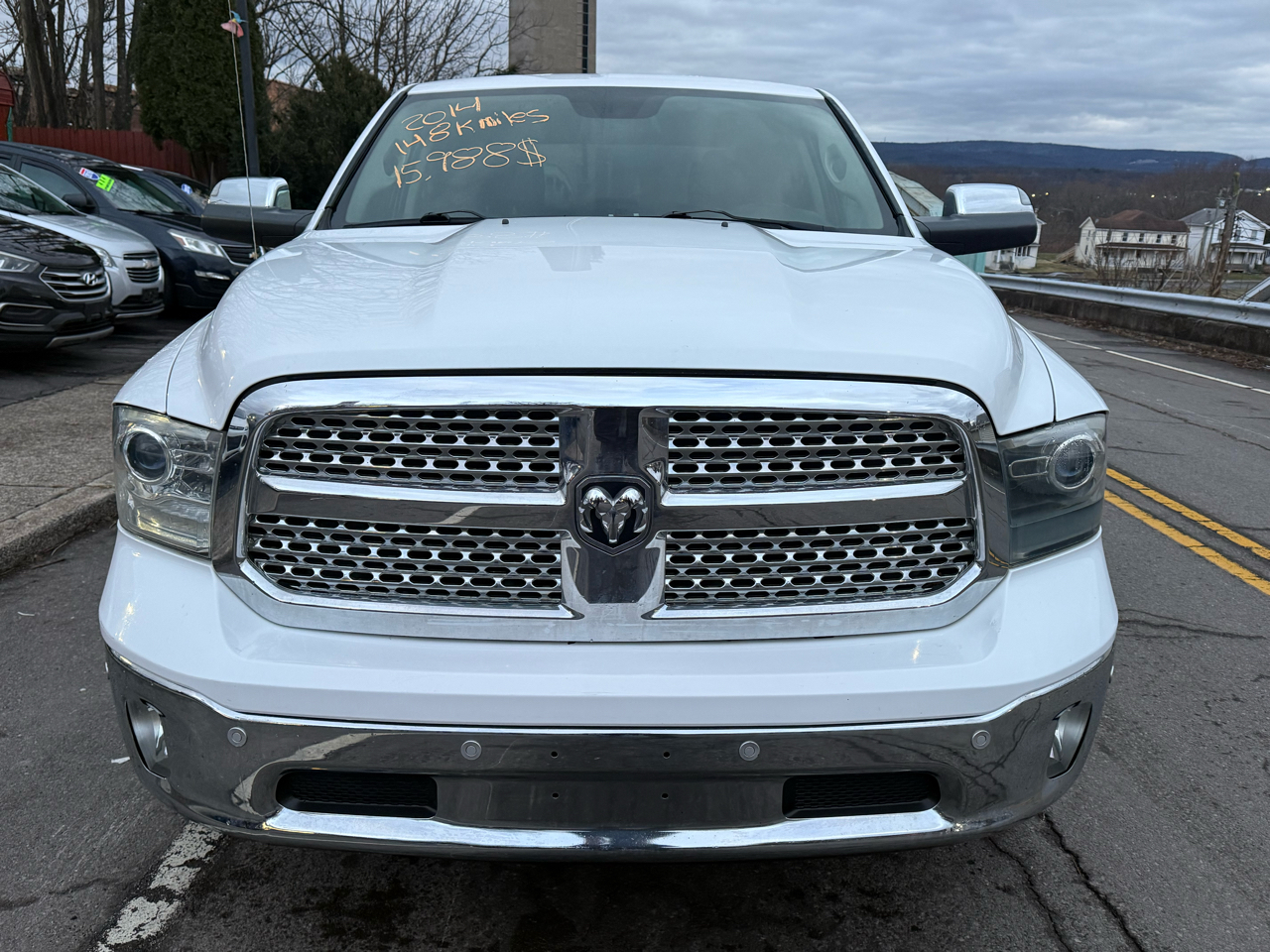 RAM 1500 4WD Crew Cab 149" Laramie 2014