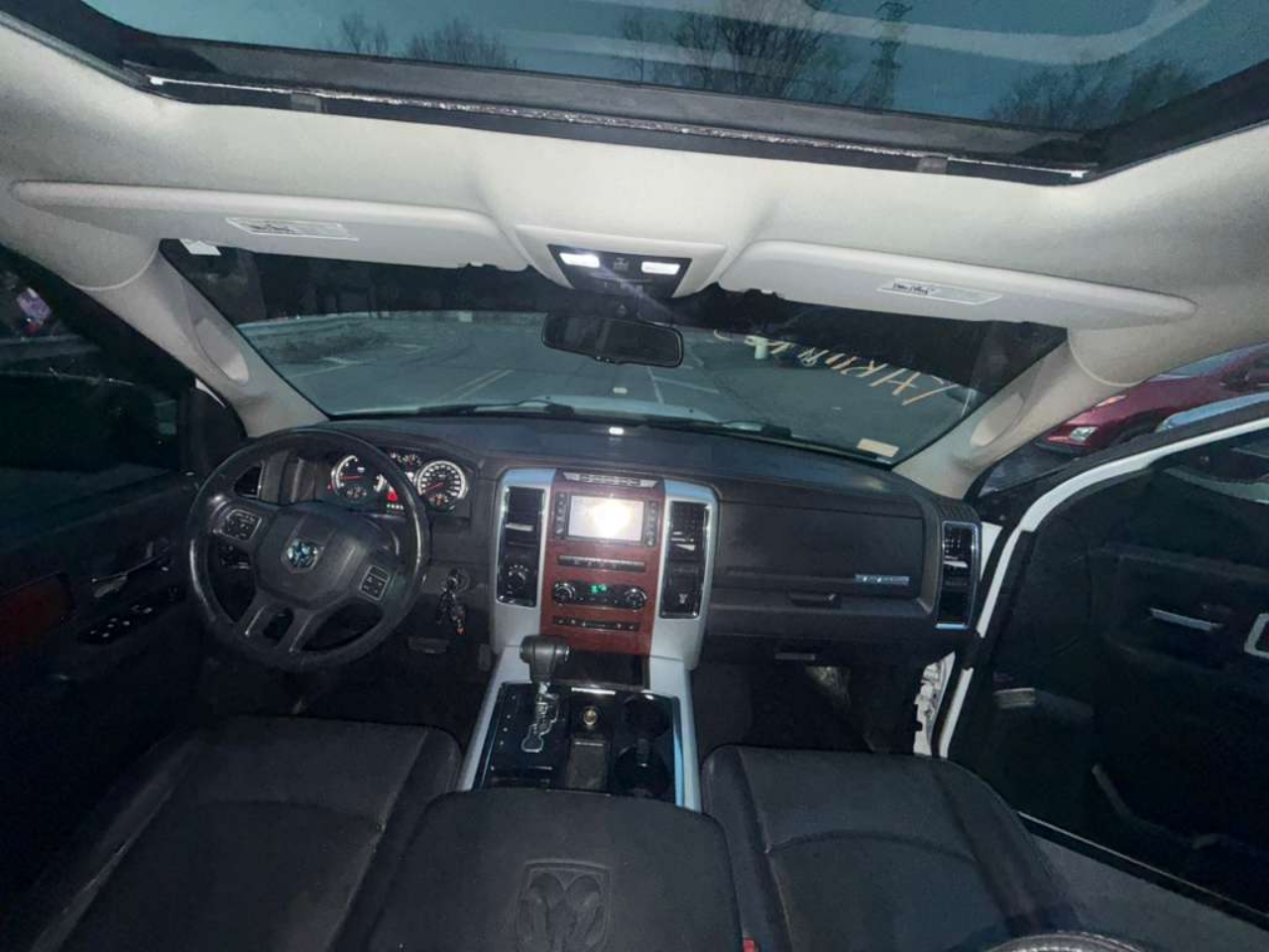 RAM 1500 4WD Quad Cab 140.5" Laramie 2012