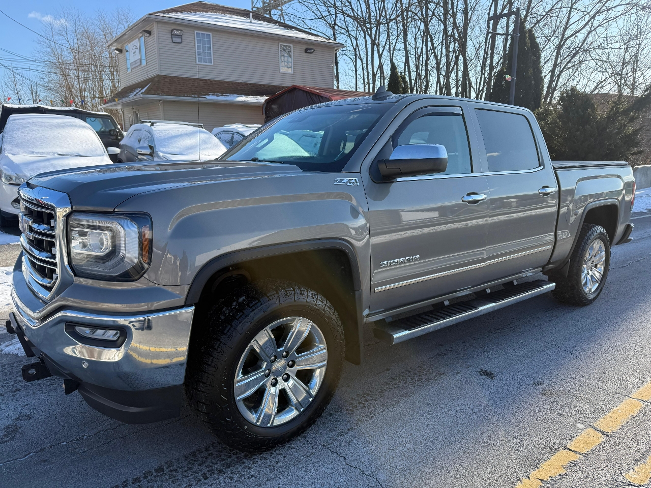 GMC Sierra 1500 4WD Crew Cab 143.5" SLT 2017