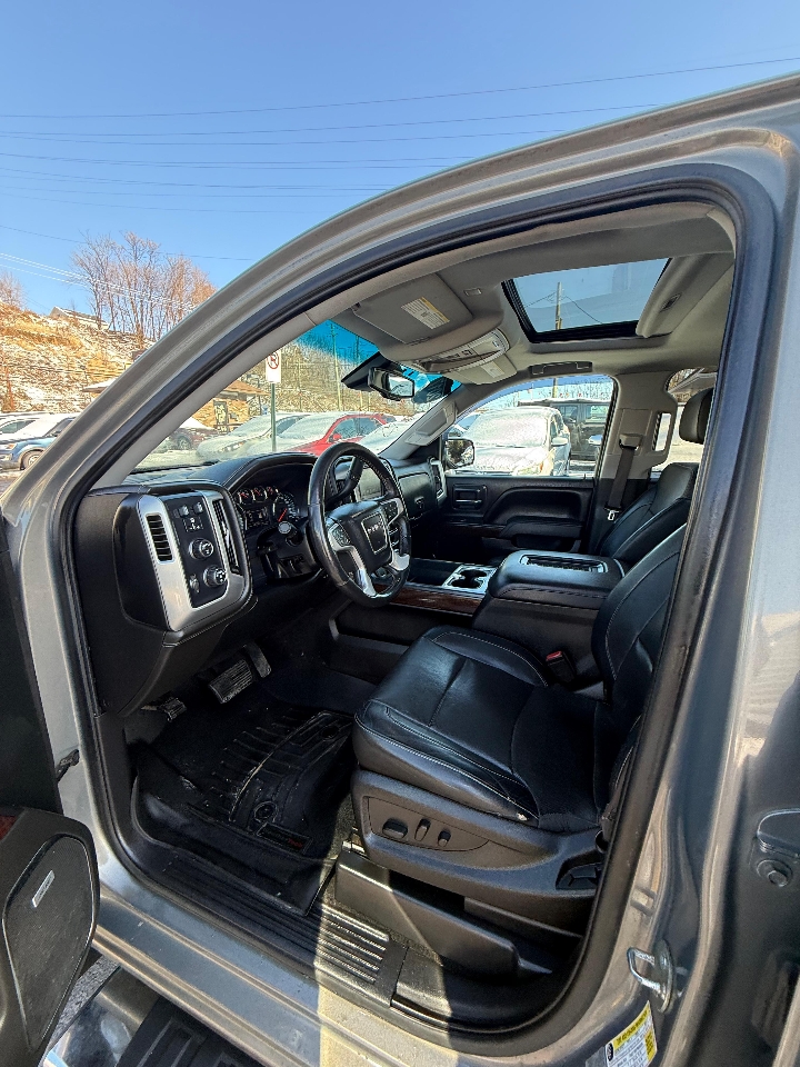 GMC Sierra 1500 4WD Crew Cab 143.5" SLT 2017