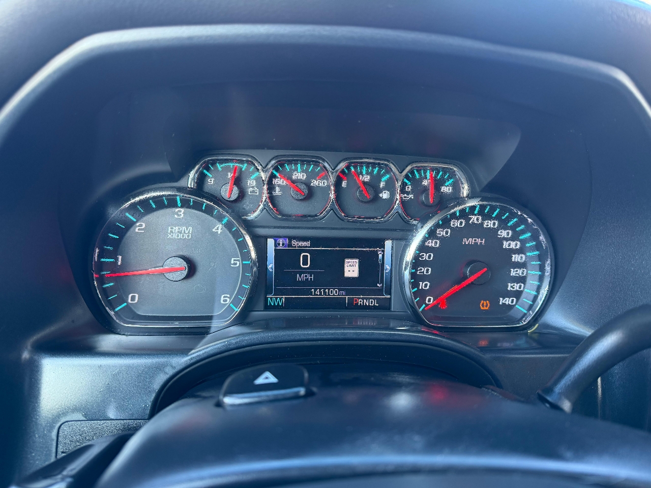 GMC Sierra 1500 4WD Crew Cab 143.5" SLT 2017