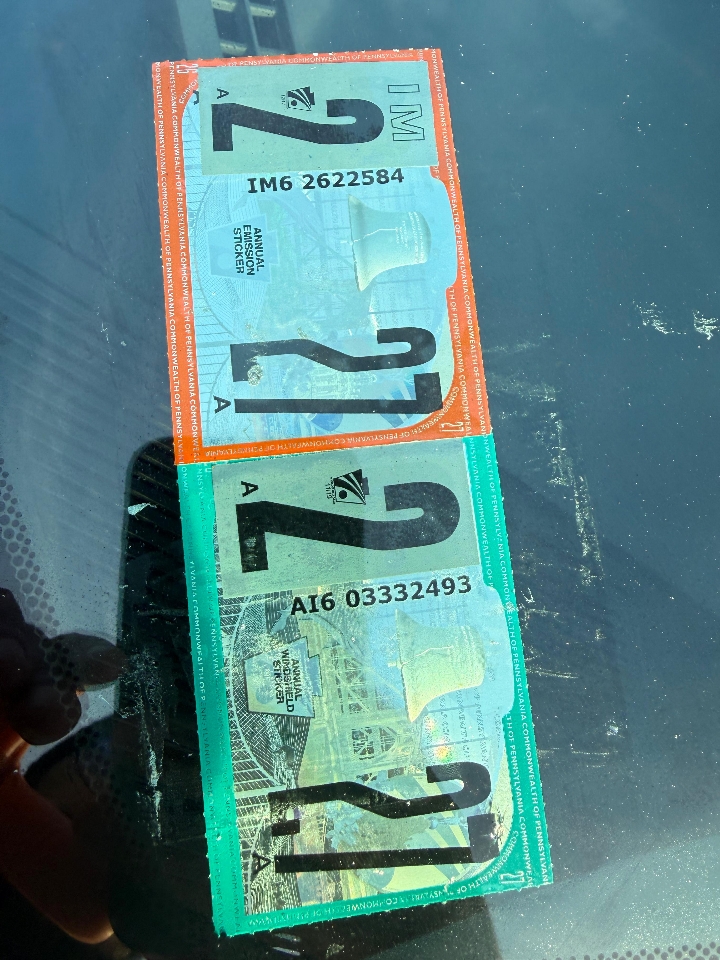 RAM 1500 Express 4x4 Quad Cab 6'4" Box 2017