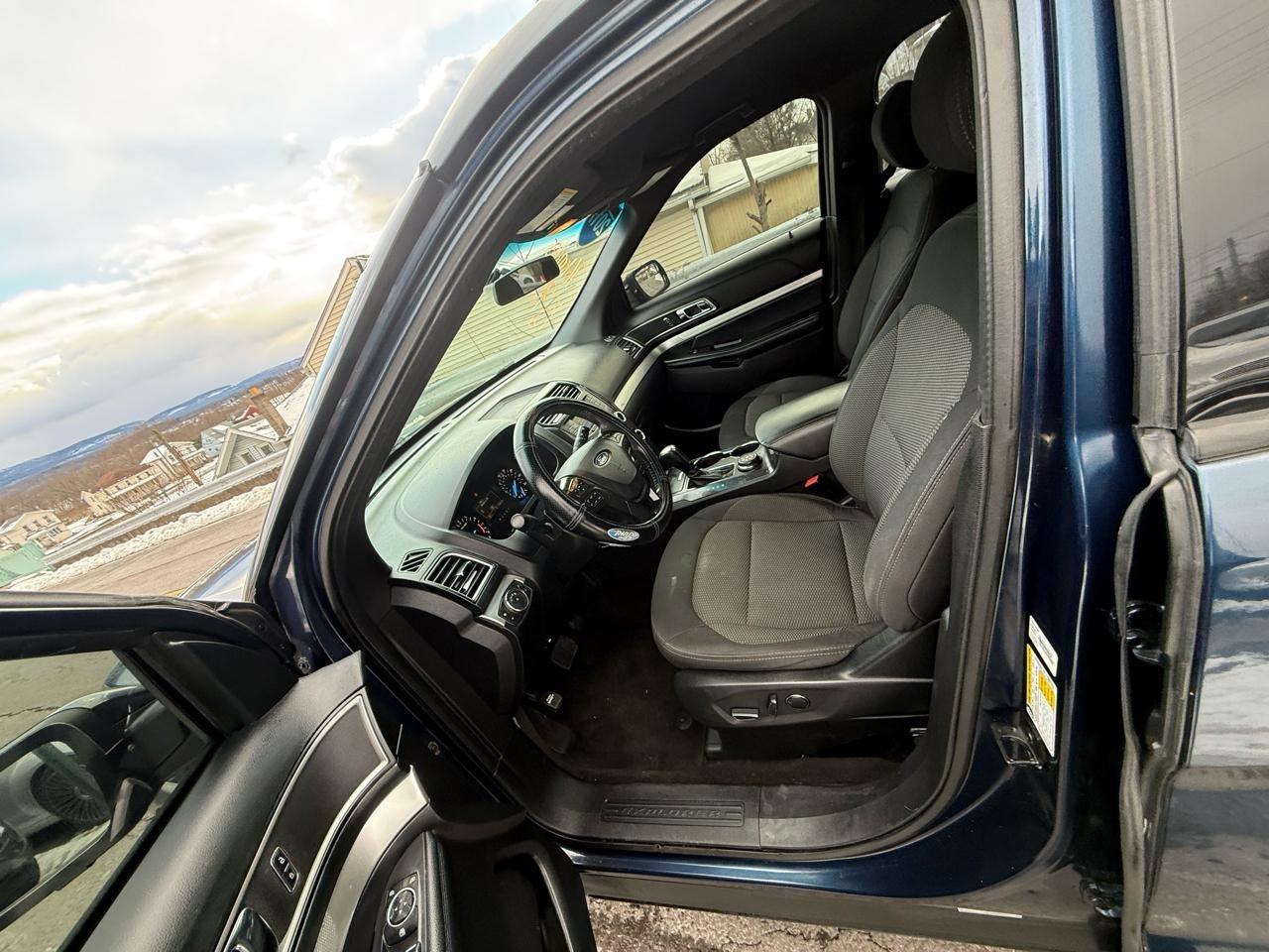 Ford Explorer XLT 4WD 2017