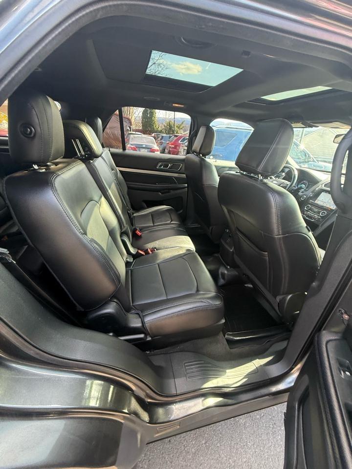 Ford Explorer XLT 4WD 2018
