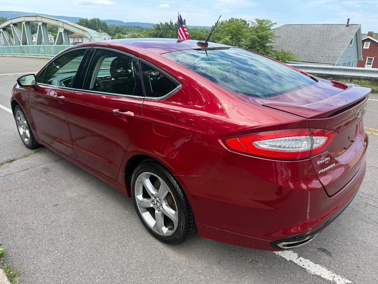 Ford Fusion 4dr Sdn SE FWD 2016