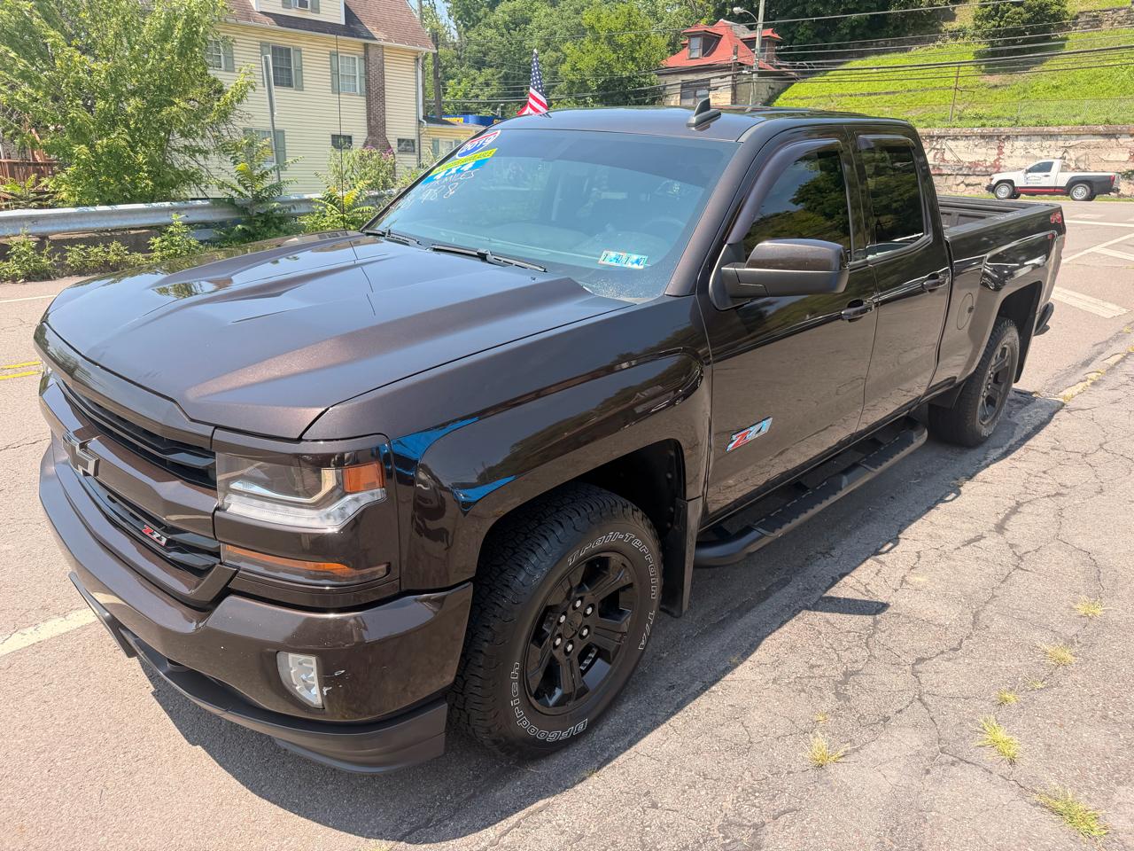 Chevrolet Silverado 1500 4WD Double Cab 143.5" LT w/2LT 2018