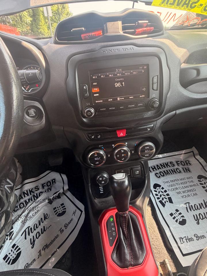 Jeep Renegade 4WD 4dr Trailhawk 2016