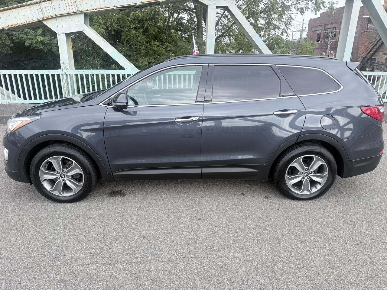 Hyundai Santa Fe XL AWD 4dr 3.3L Auto Luxury 2016