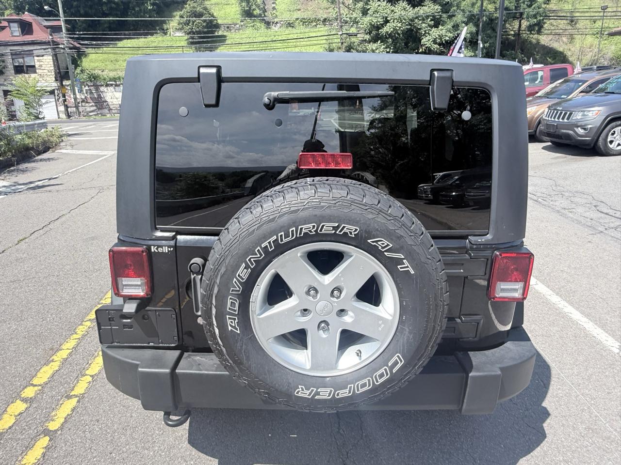 Jeep Wrangler 4WD 2dr Sport 2015