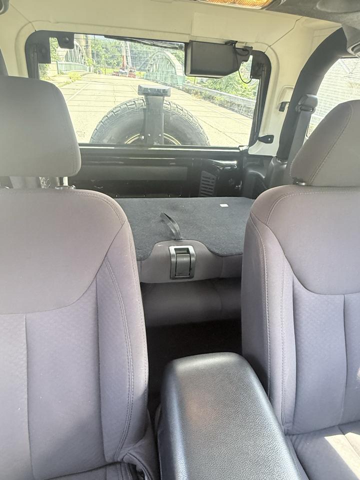 Jeep Wrangler 4WD 2dr Sport 2015