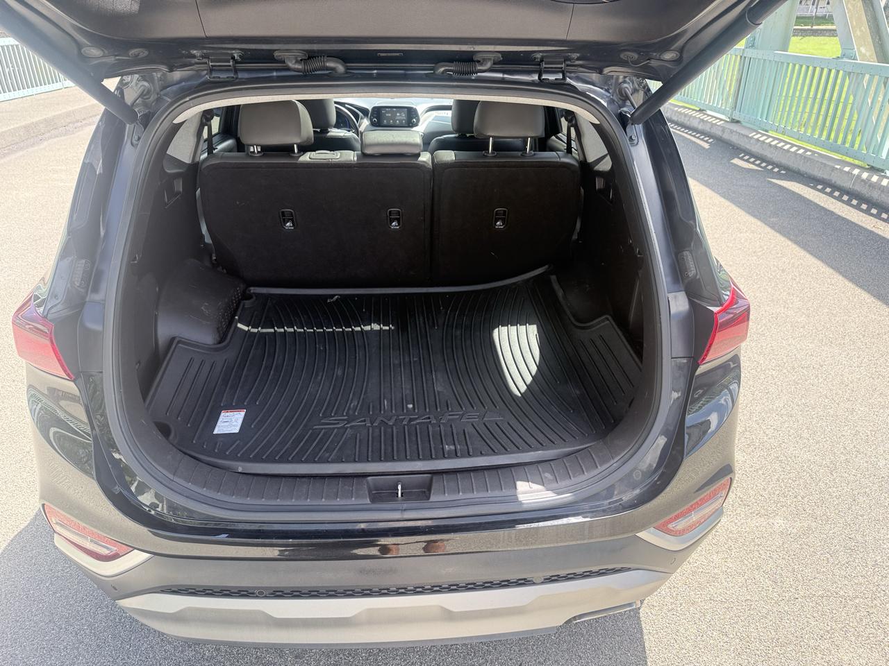 Hyundai Santa Fe SEL 2.4L Auto AWD 2020