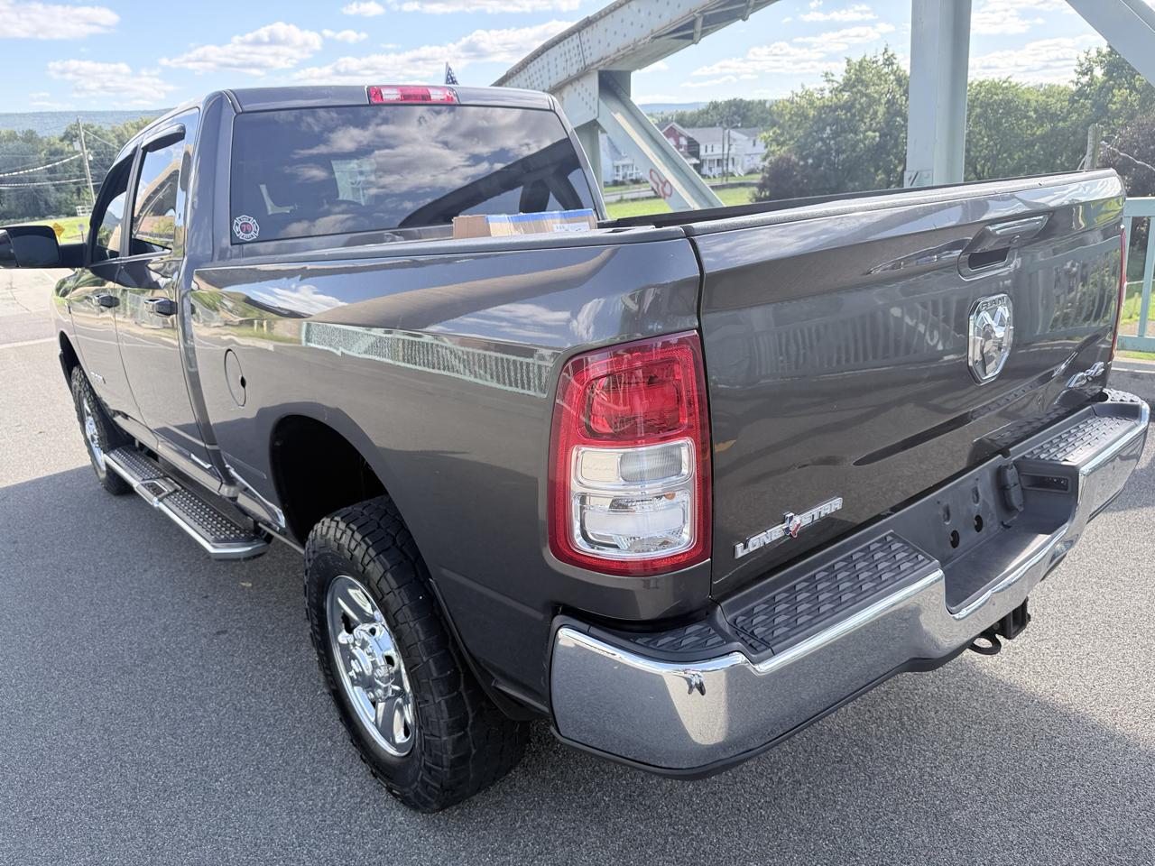 RAM 2500 Lone Star 4x4 Crew Cab 6'4" Box 2021