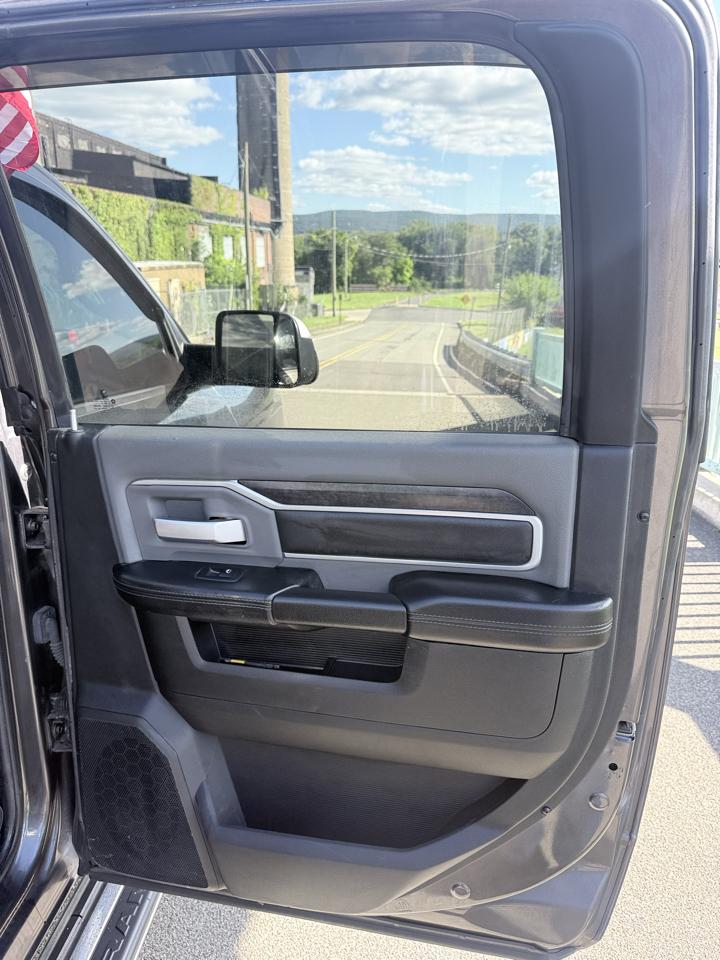 RAM 2500 Lone Star 4x4 Crew Cab 6'4" Box 2021